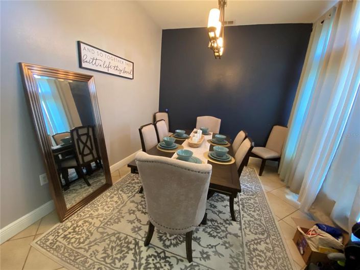 Image No.2-Propriété de 4 chambres à vendre à Kissimmee