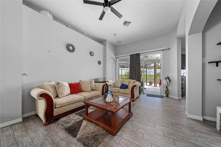 Image No.10-Propriété de 5 chambres à vendre à Haines City