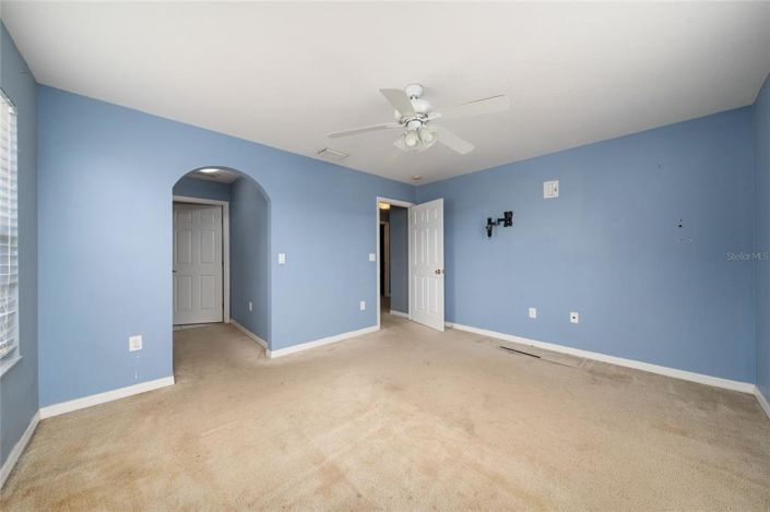 Image No.32-5 Bed Property for sale