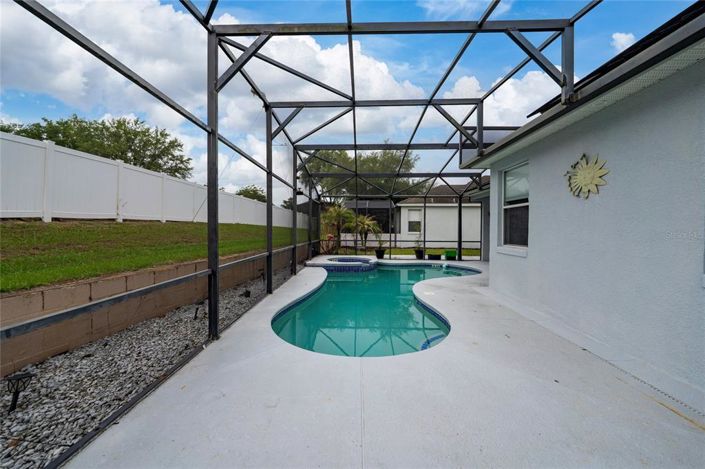 Image No.41-5 Bed Property for sale