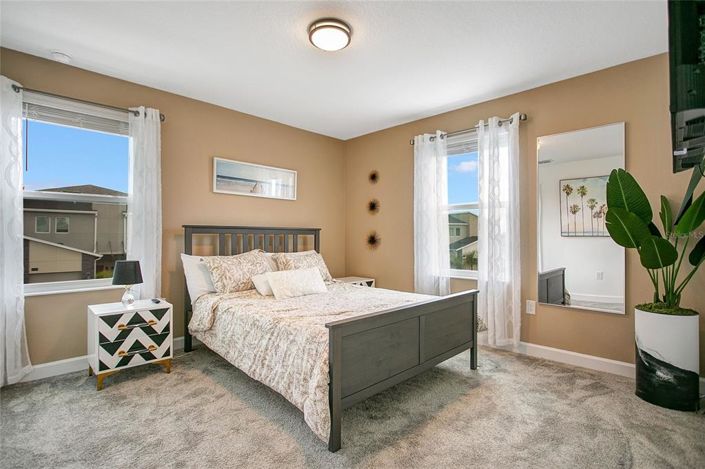 Image No.14-8 Bed Property for sale