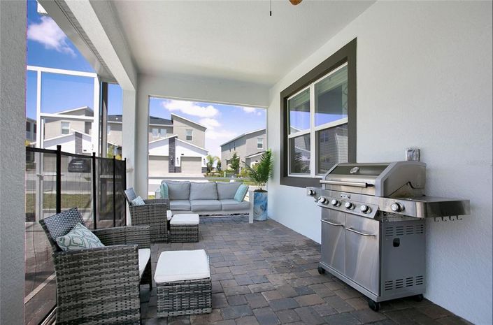 Image No.35-8 Bed Property for sale