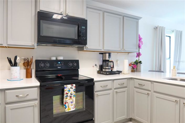 Image No.20-4 Bed Property for sale