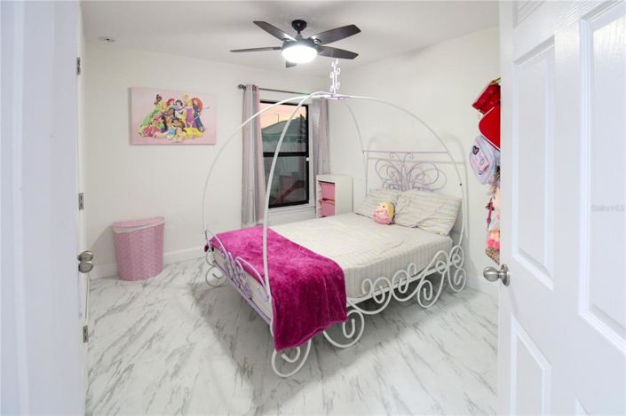 Image No.30-4 Bed Property for sale