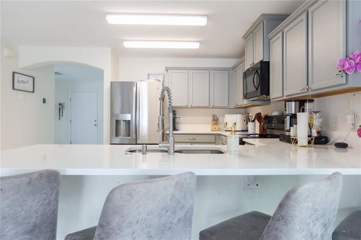 Image No.37-4 Bed Property for sale