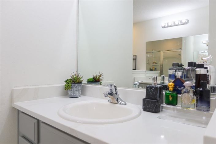 Image No.46-4 Bed Property for sale