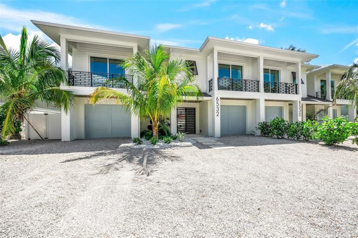 Image No.2-Propriété de 4 chambres à vendre à Sarasota