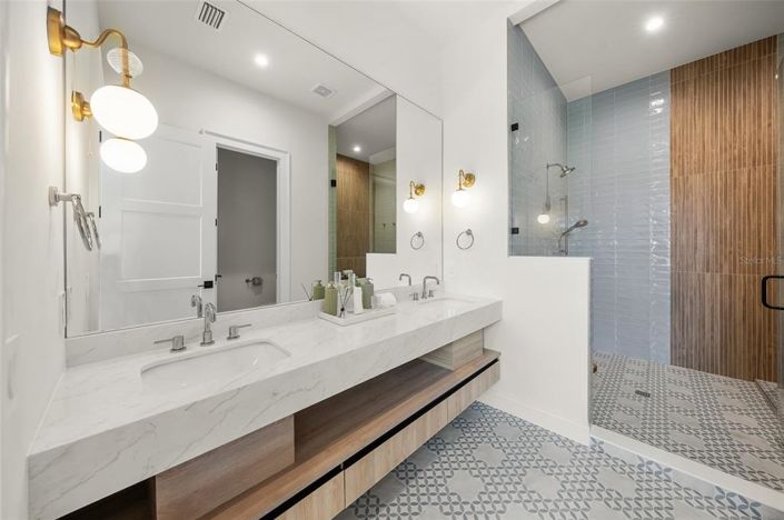 Image No.25-Propriété de 4 chambres à vendre à Sarasota