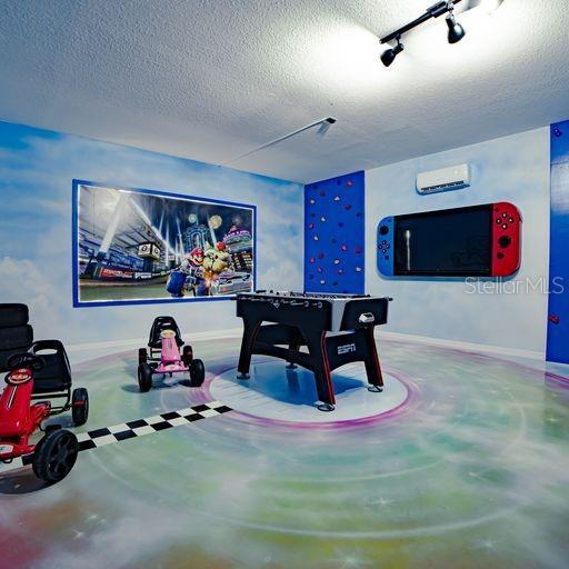 Image No.6-6 Bed Property for sale