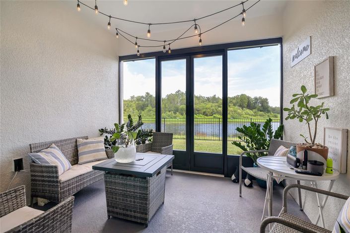 Image No.20-4 Bed Property for sale