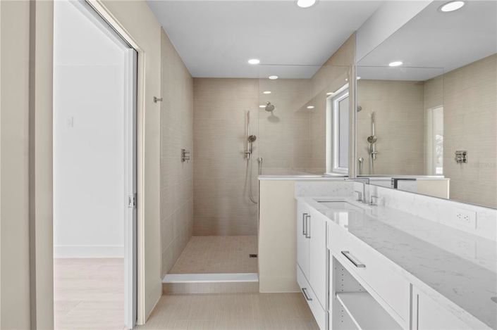 Image No.33-3 Bed Property for sale