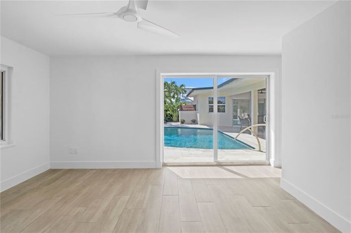 Image No.34-3 Bed Property for sale