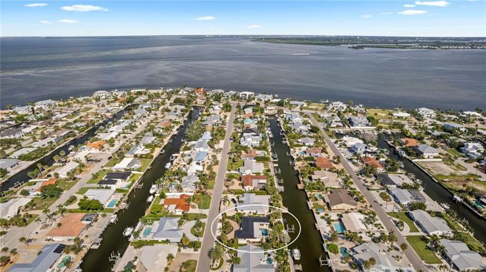 Image No.67-3 Bed Property for sale