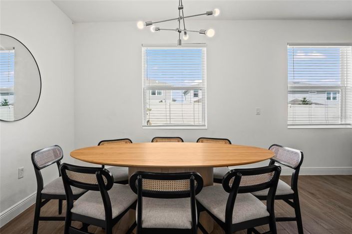 Image No.13-6 Bed Property for sale