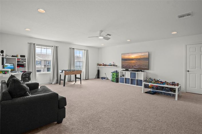 Image No.28-6 Bed Property for sale