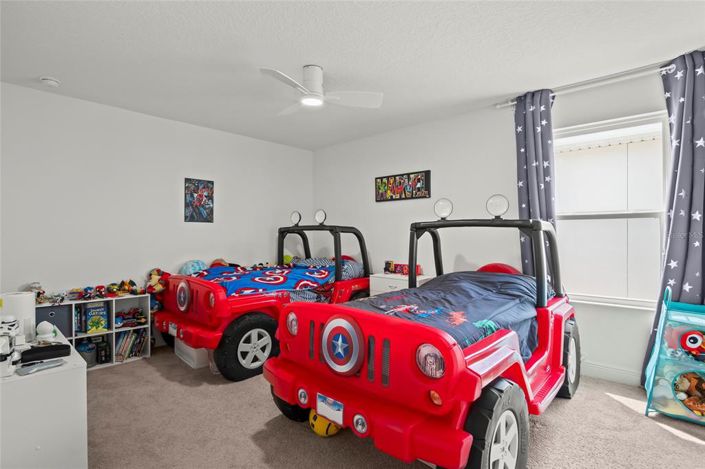 Image No.40-6 Bed Property for sale