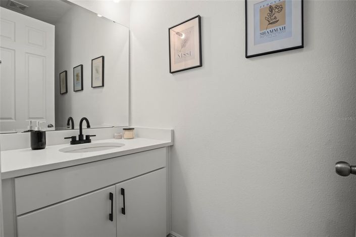 Image No.43-6 Bed Property for sale