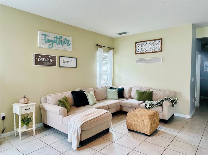 Image No.10-5 Bed Property for sale