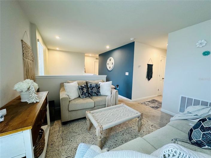 Image No.17-5 Bed Property for sale