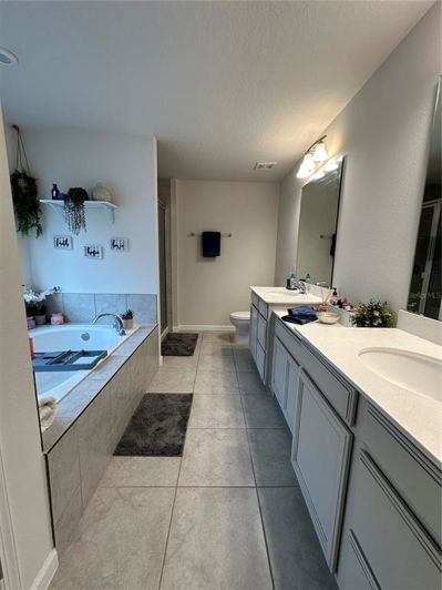 Image No.25-5 Bed Property for sale