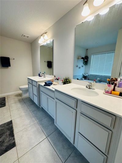 Image No.28-5 Bed Property for sale