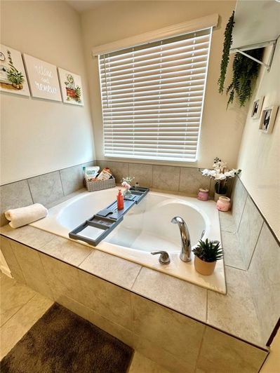 Image No.29-5 Bed Property for sale