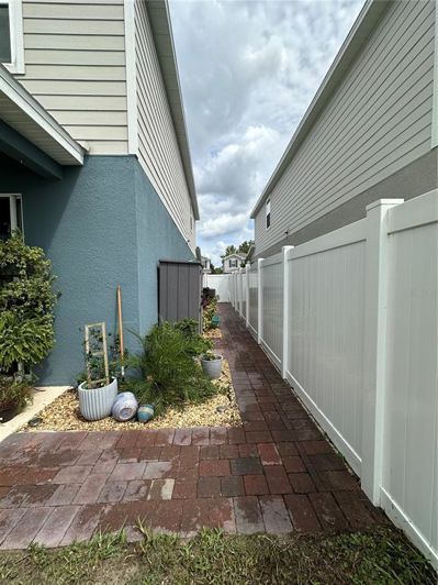 Image No.37-5 Bed Property for sale