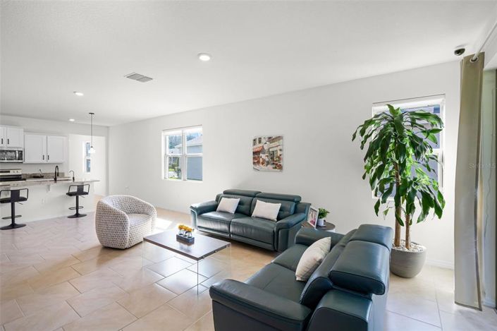 Image No.5-3 Bed Property for sale