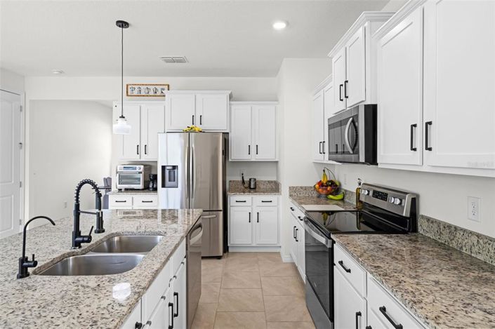 Image No.9-3 Bed Property for sale