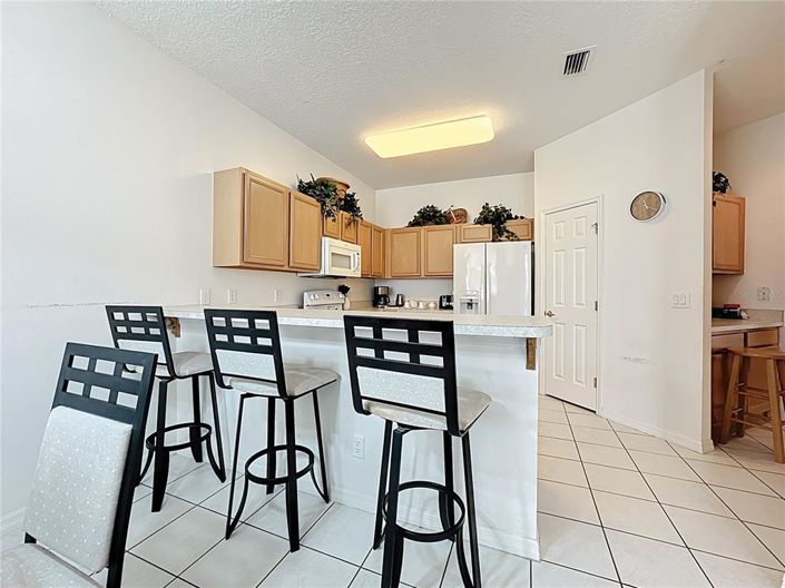 Image No.14-5 Bed Property for sale