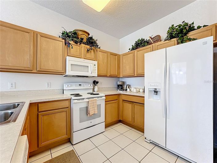 Image No.15-5 Bed Property for sale