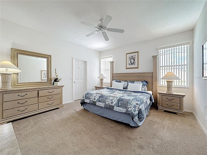 Image No.18-5 Bed Property for sale