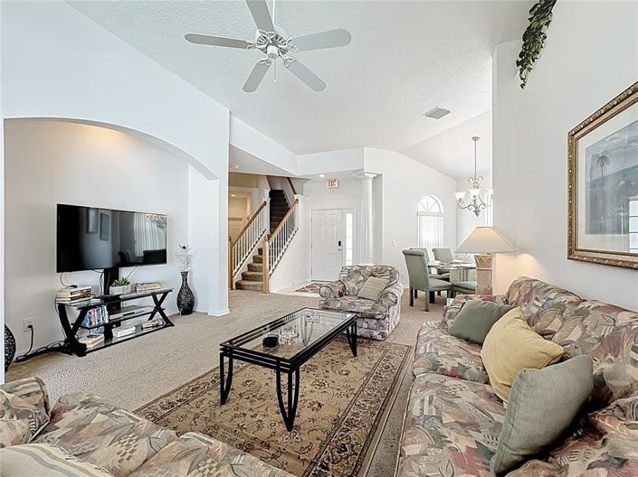 Image No.8-5 Bed Property for sale