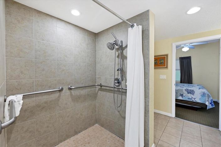 Image No.23-Propriété de 2 chambres à vendre à Floride