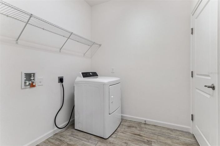 Image No.28-4 Bed Property for sale