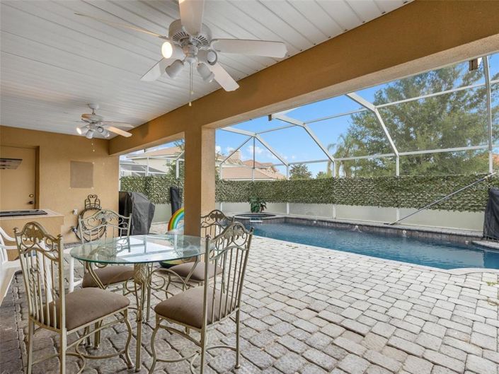 Image No.25-5 Bed Property for sale