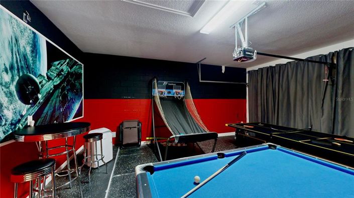 Image No.17-4 Bed Property for sale