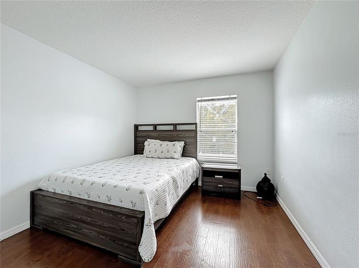 Image No.22-4 Bed Property for sale