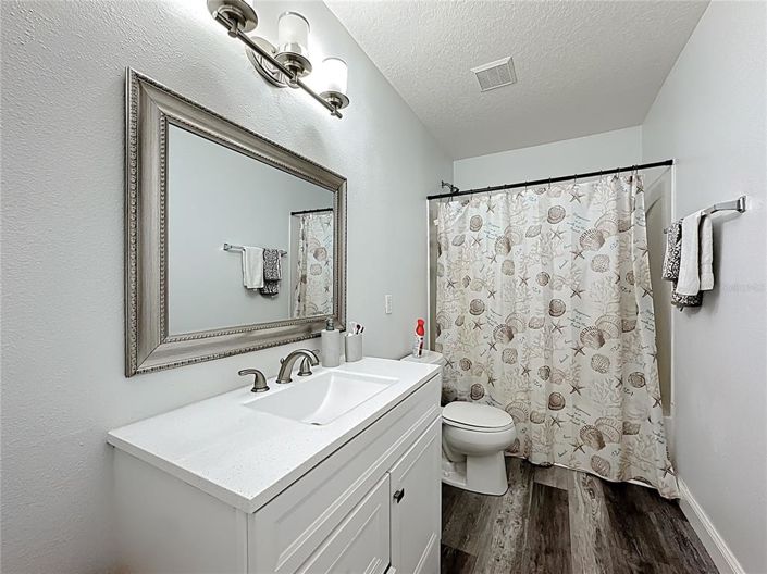 Image No.24-4 Bed Property for sale