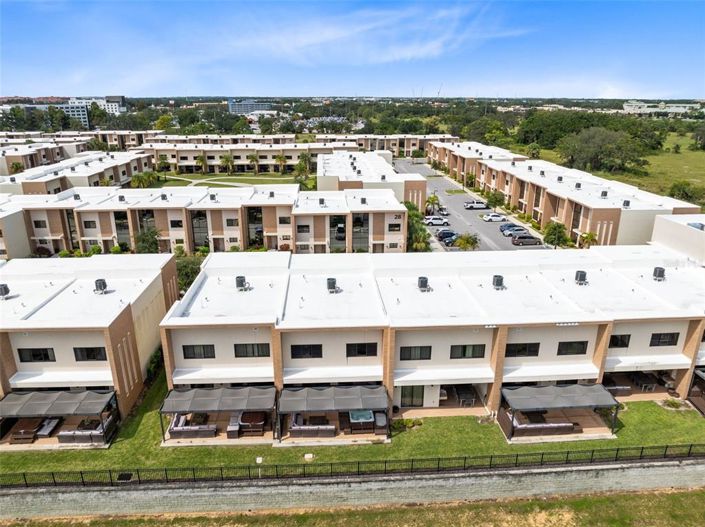 Image No.36-3 Bed Townhouse for sale