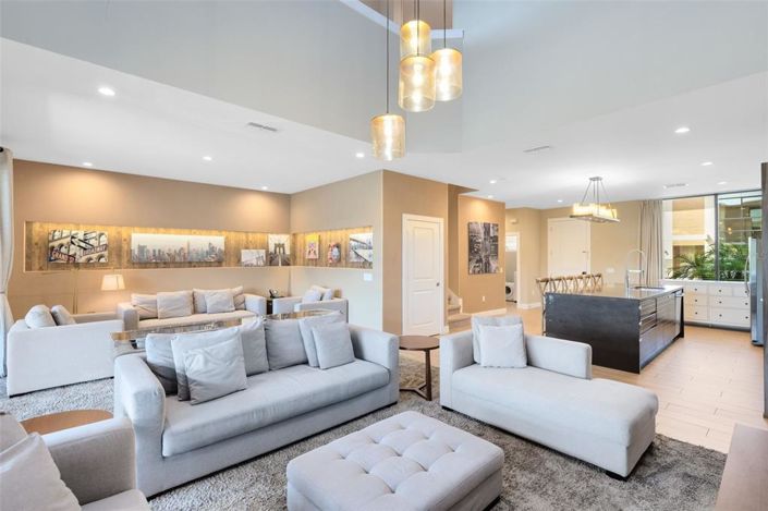 Image No.6-3 Bed Townhouse for sale