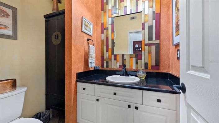 Image No.15-3 Bed Townhouse for sale