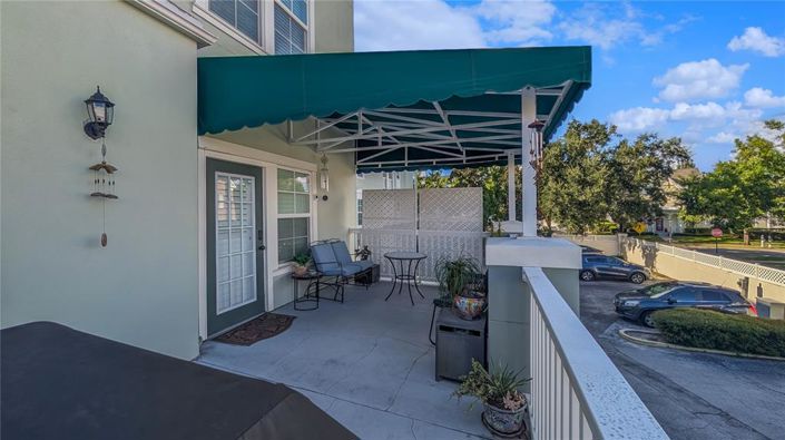 Image No.27-3 Bed Townhouse for sale