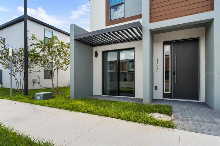 Image No.3-3 Bed Townhouse for sale