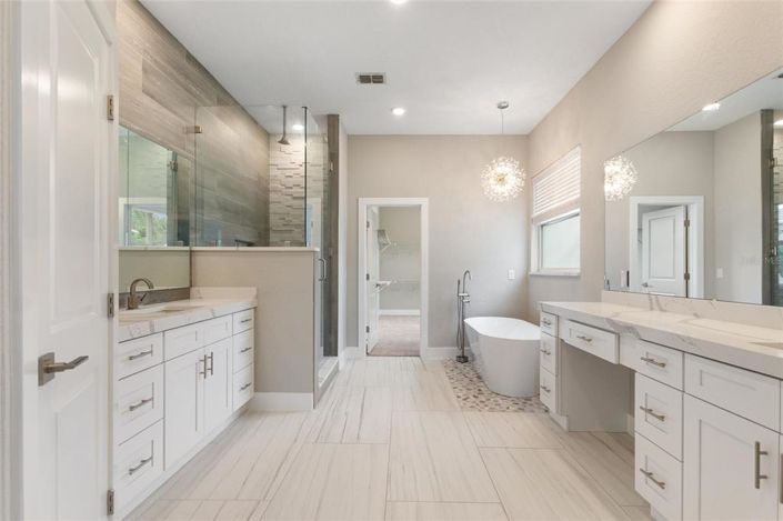 Image No.27-4 Bed Property for sale