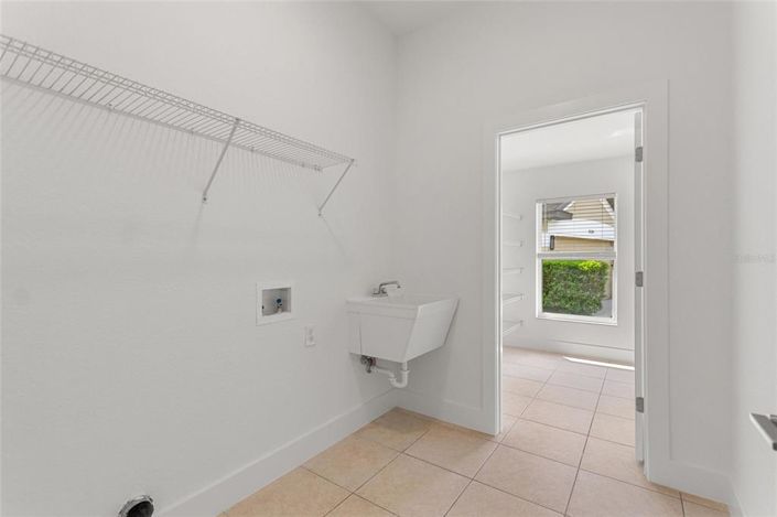 Image No.42-4 Bed Property for sale