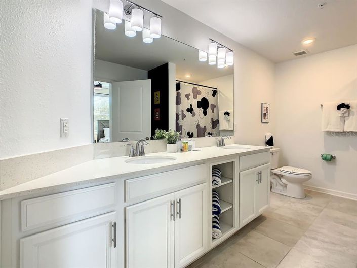 Image No.19-3 Bed Property for sale