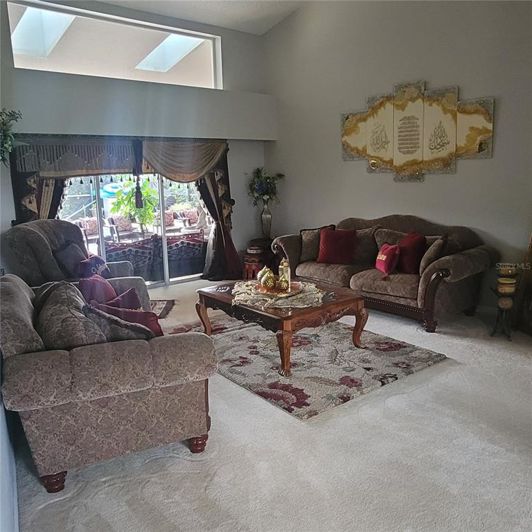 Image No.3-4 Bed Property for sale