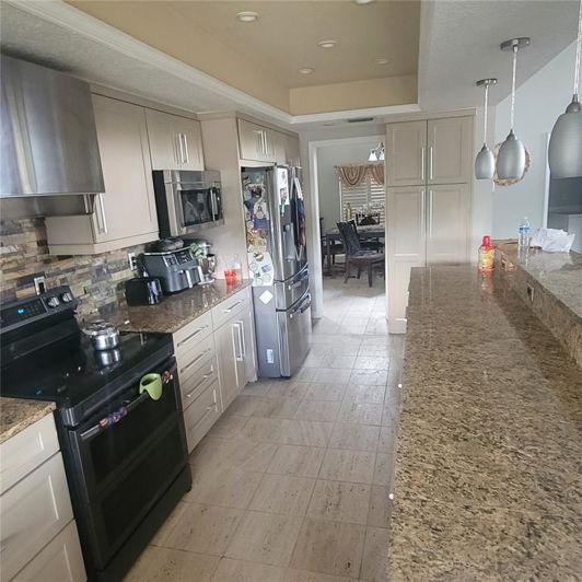 Image No.6-4 Bed Property for sale