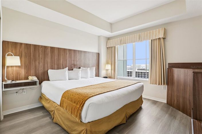 Image No.11-1 Bed Property for sale